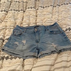 Wax distressed shorts. Sz Lg fits like 8-10 NWOT